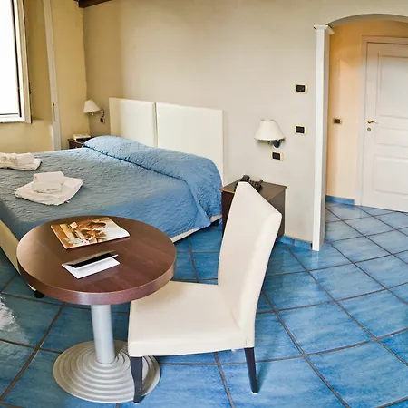 Bed & Breakfast Napul'e Naples
