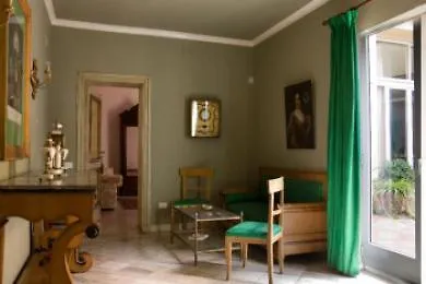 Bed & Breakfast Napul'e 3*